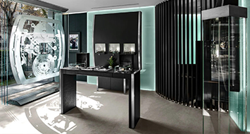 成都金融中心万国专卖店售后维修保养服务中心